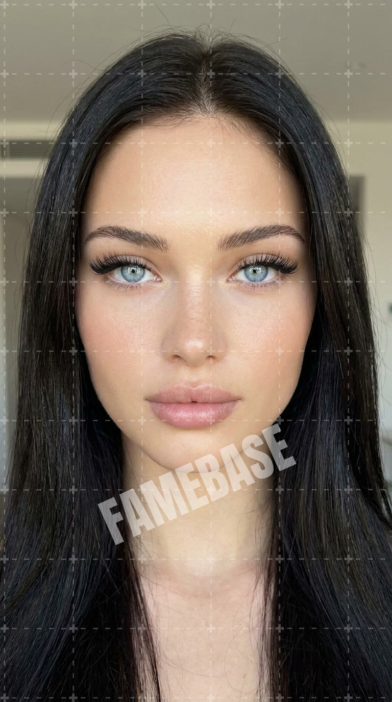 Skylar Bennett - Image 9