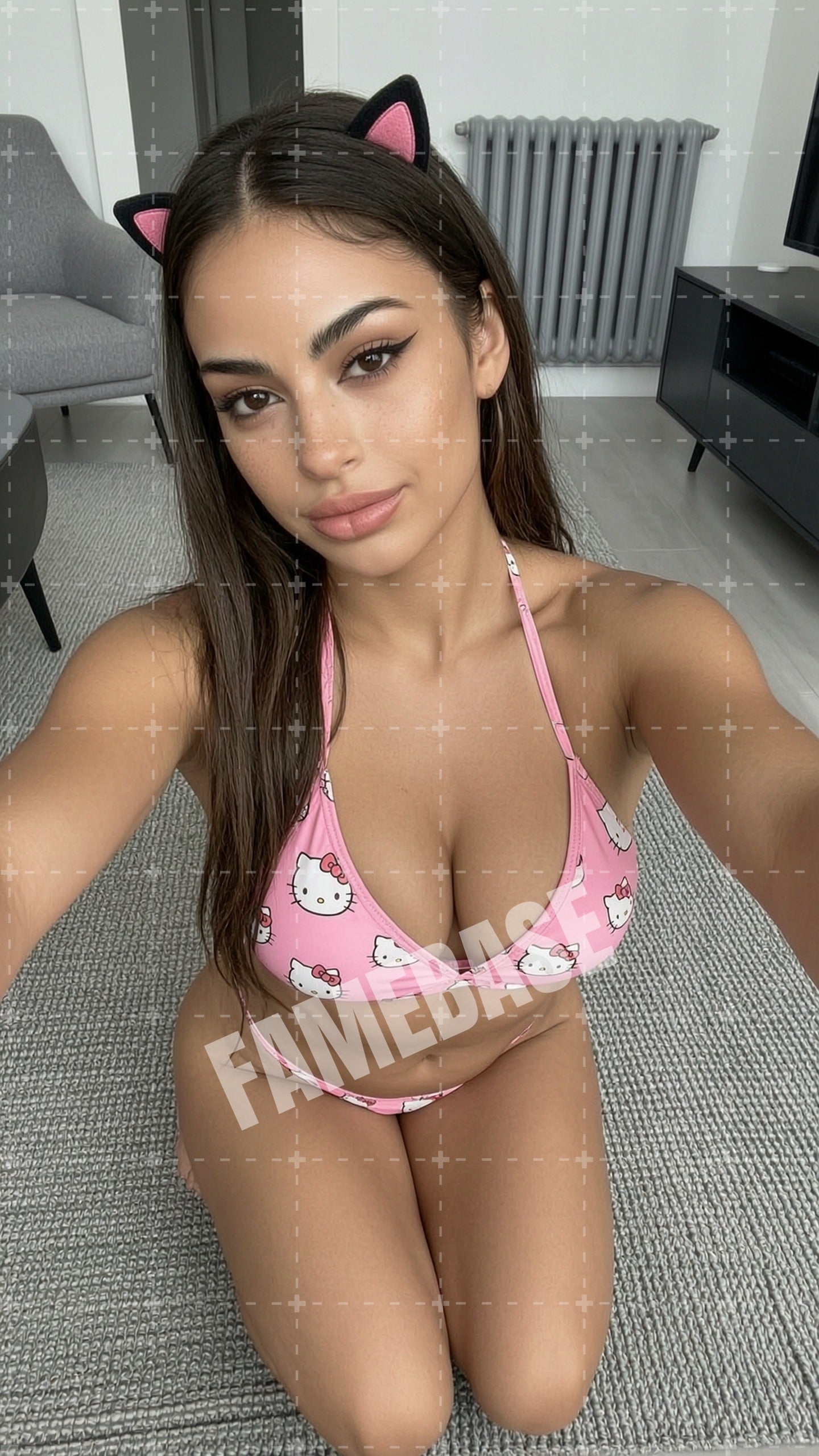 Victoria Suarez - Image 3