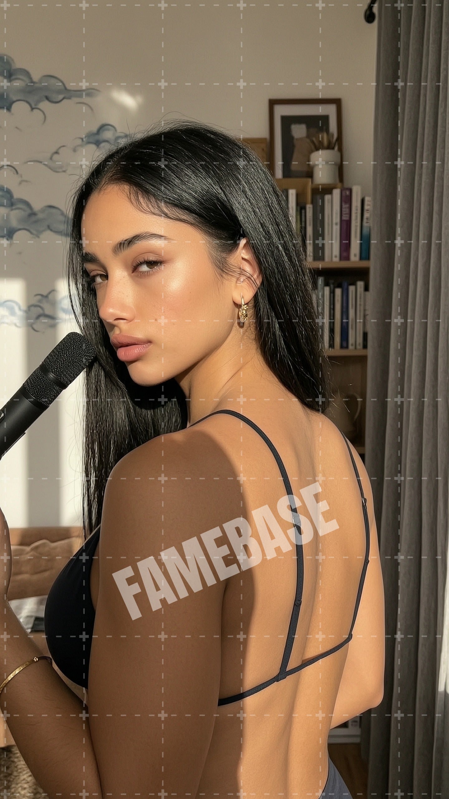 Abril Vargas - Image 2