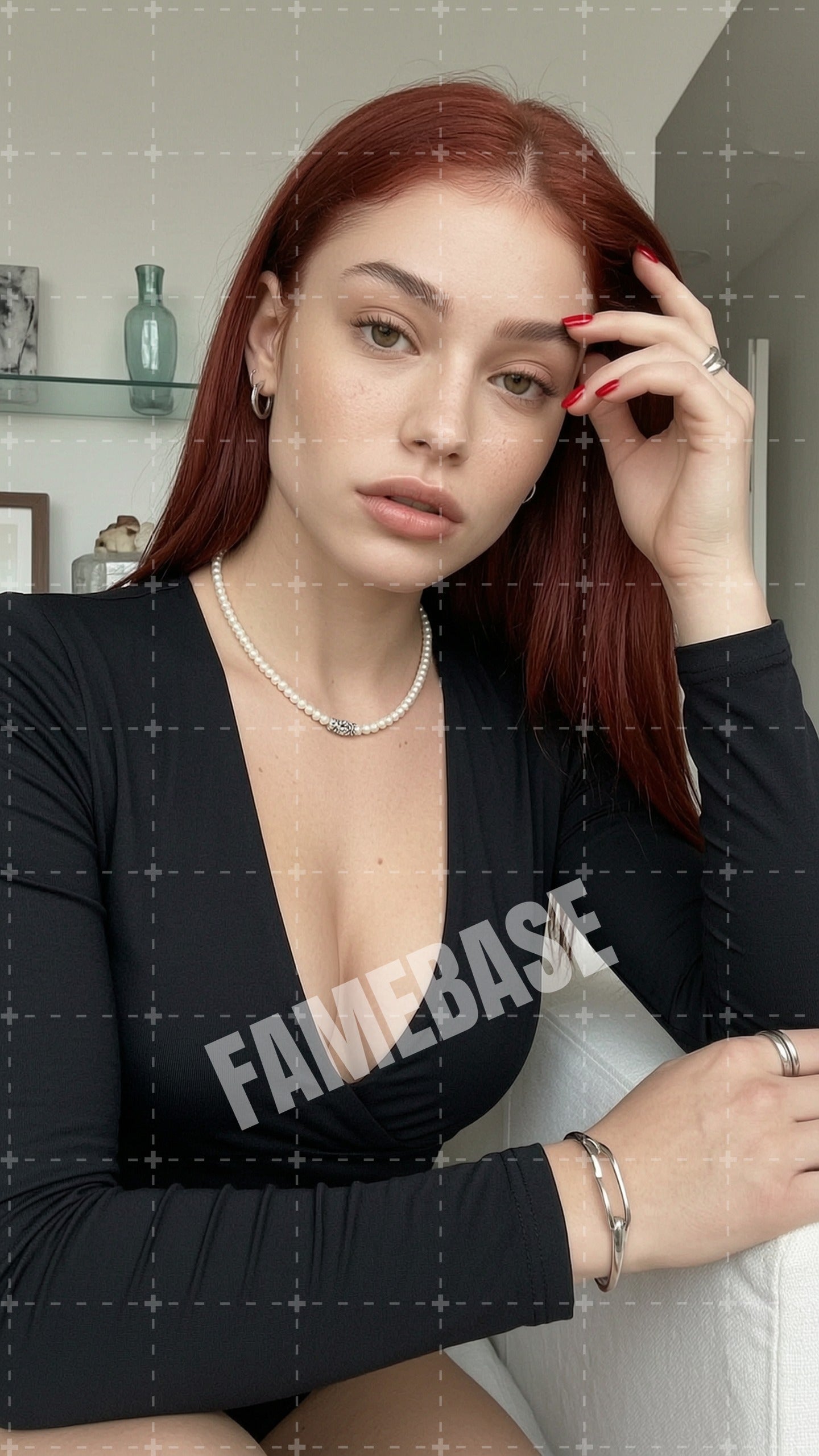 Chloe Bennett - Image 3