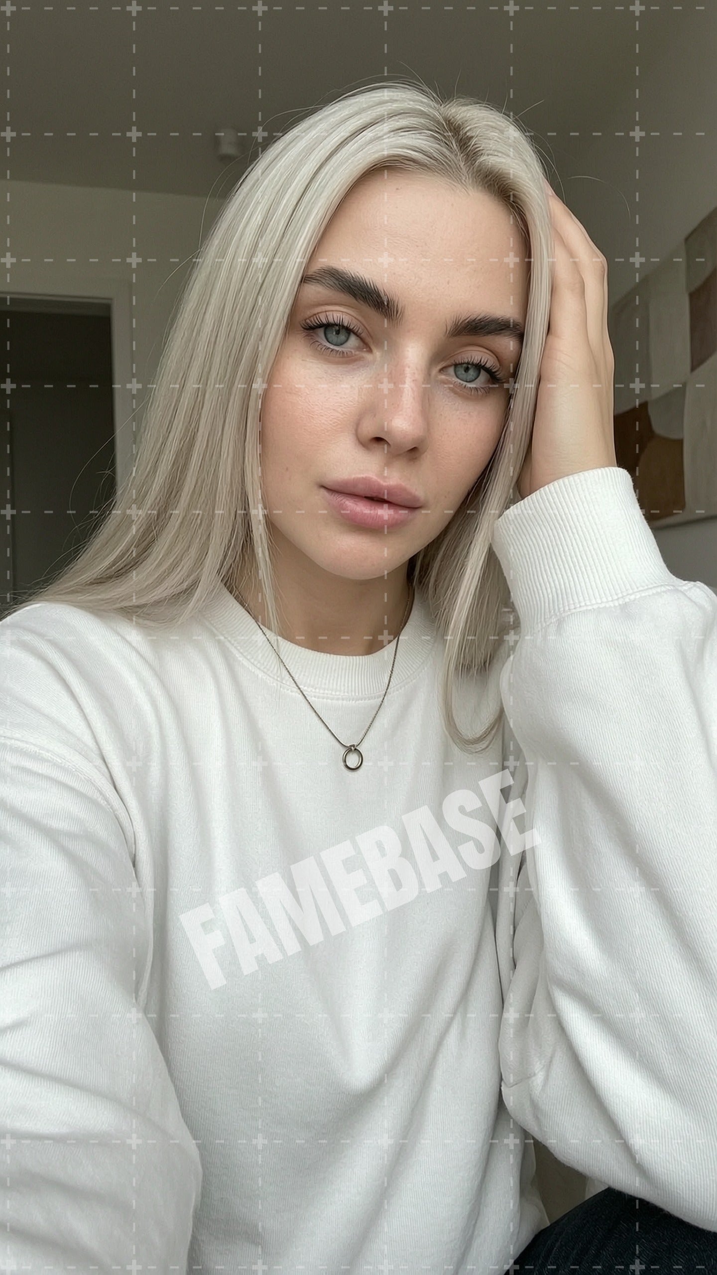 Veronica Nash - Image 4