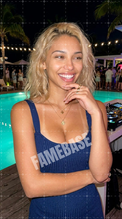 AI Latina - Lizzy Guerra - Image 9