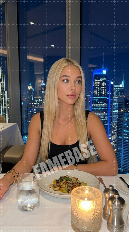 AI Girlfriend	 - Lucy Jay - Image 3